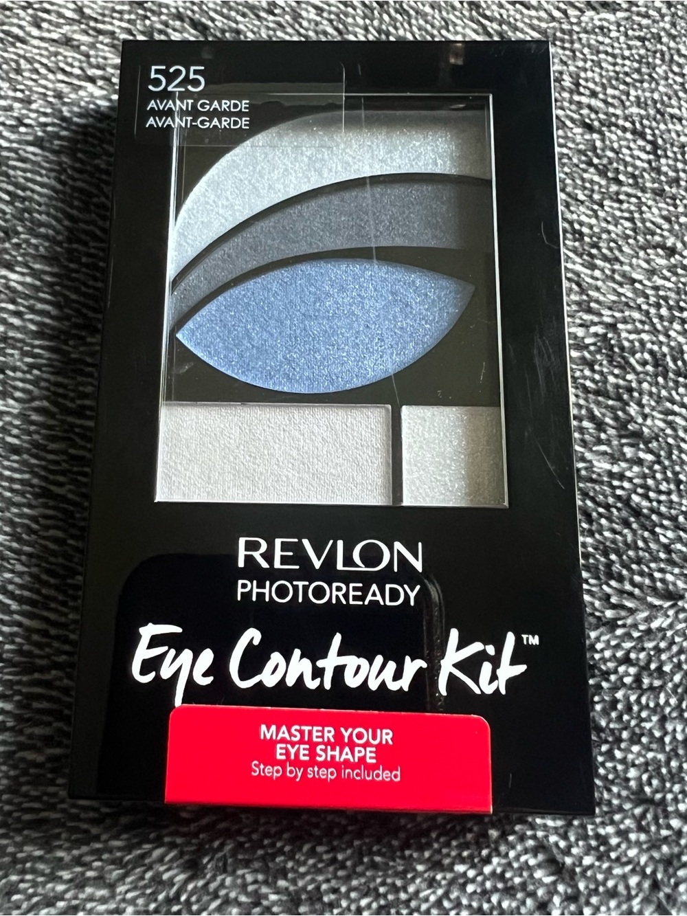 Revlon Eye Contour Kit 525 Avant Garde — Blue, Silver, White